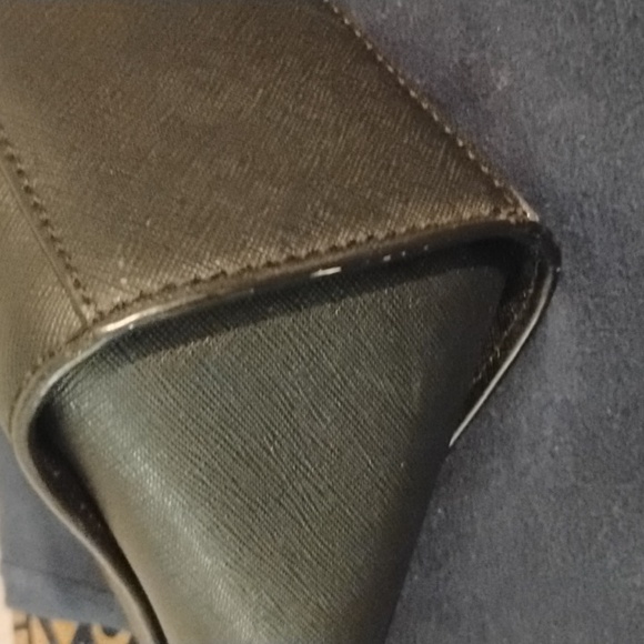 MICHEAL KORS FLOWER CROSSBODY - Picture 8 of 11